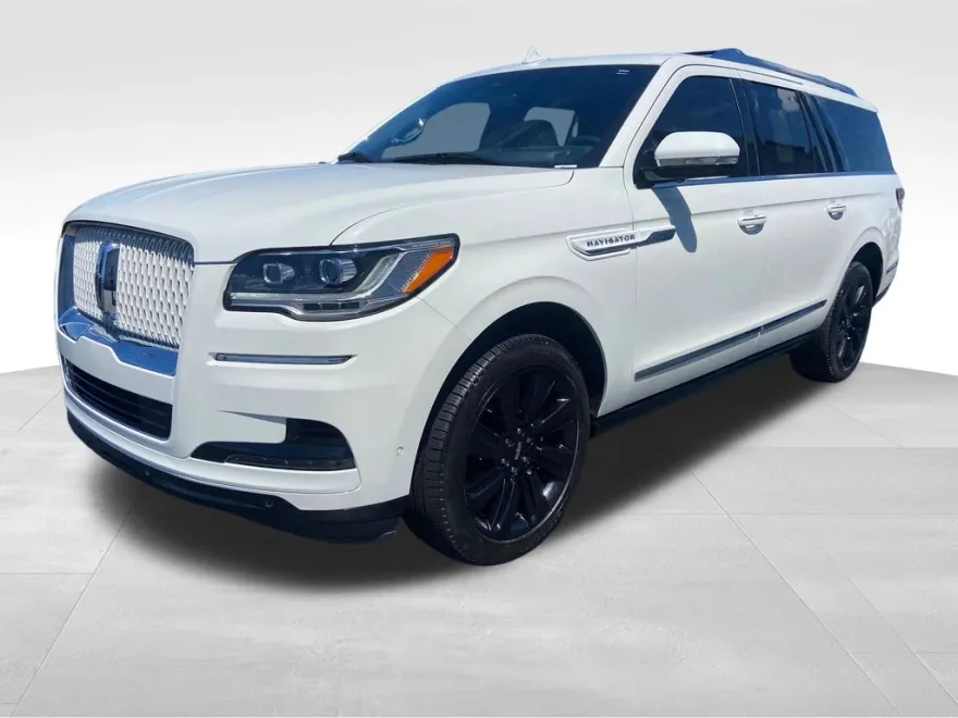 2024 Lincoln Navigator L Reserve photo 1