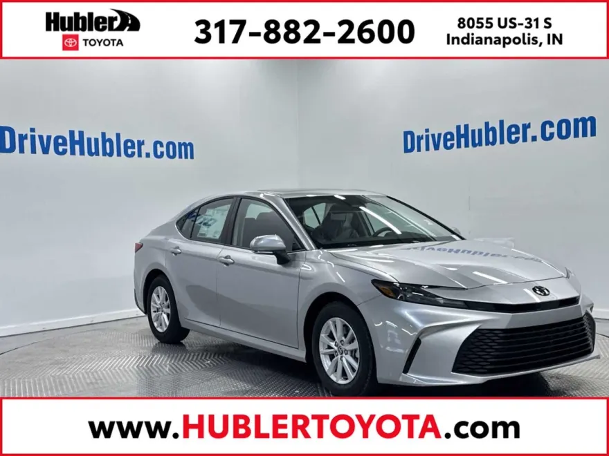 2025 Toyota Camry LE photo 1