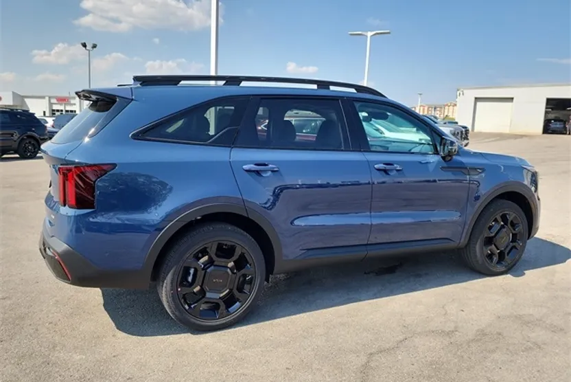 2026 Kia Sorento X-Line SX photo 1