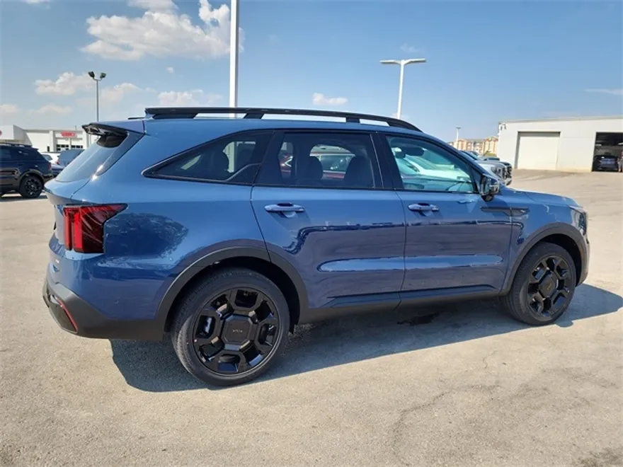 2026 Kia Sorento X-Line SX photo 1