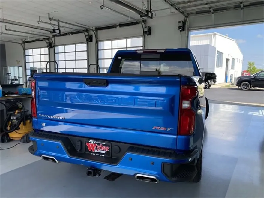 2022 Chevrolet Silverado 1500 RST photo 1