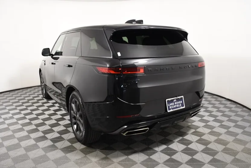 2024 Land Rover Range Rover Sport P400 Dynamic SE photo 1