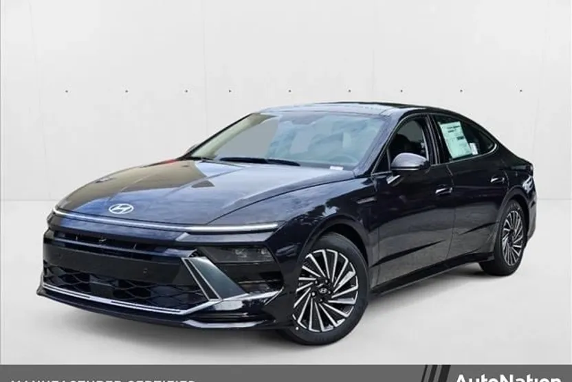 2024 Hyundai Sonata Hybrid Limited photo 1