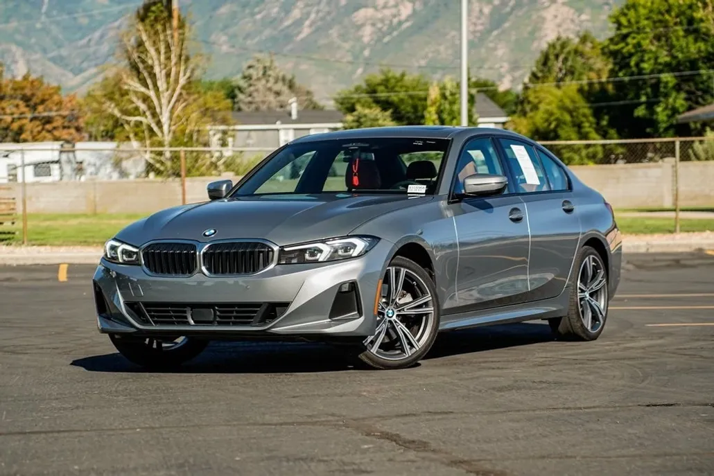 2023 Bmw 330i xDrive photo 1
