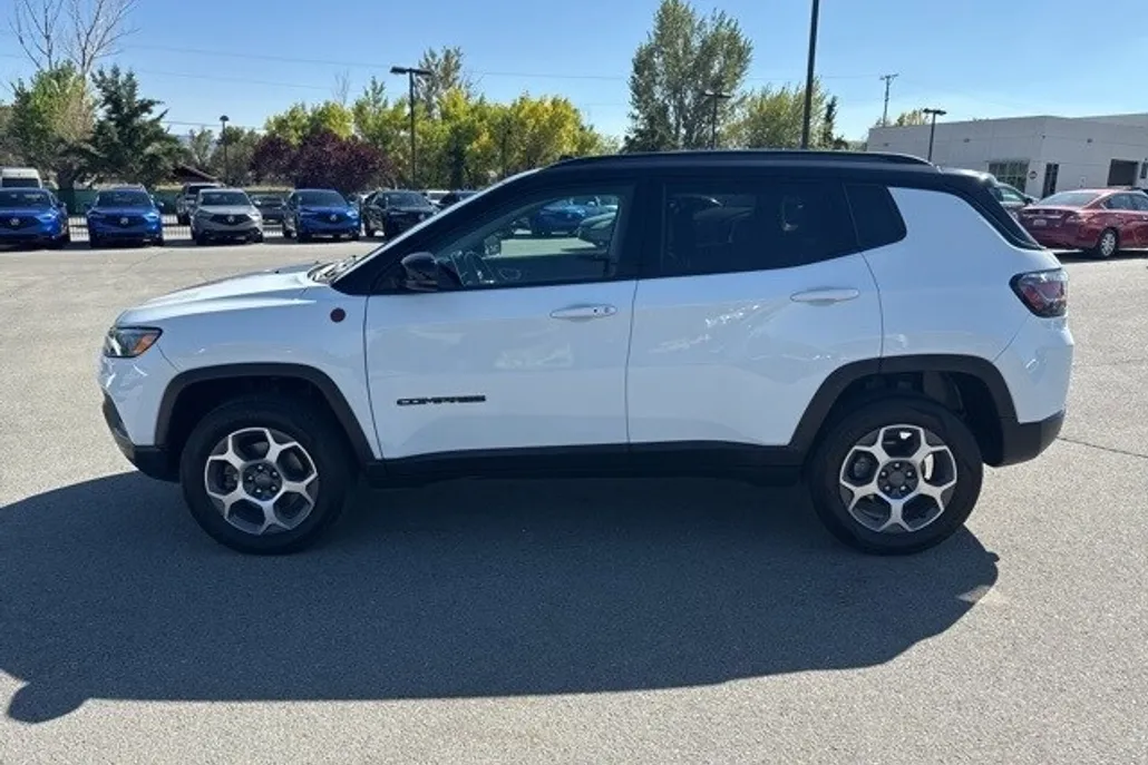 2022 Jeep Compass Trailhawk photo 1