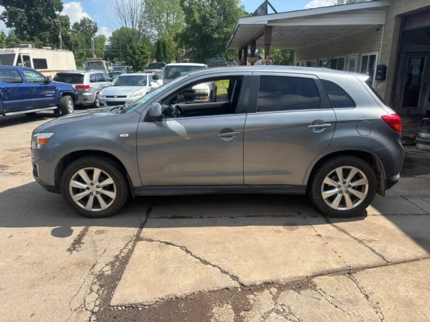 2014 Mitsubishi Outlander Sport SEL GT photo 1