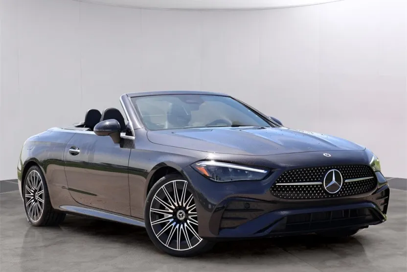 2025 Mercedes Benz CLE 300 4MATIC photo 1