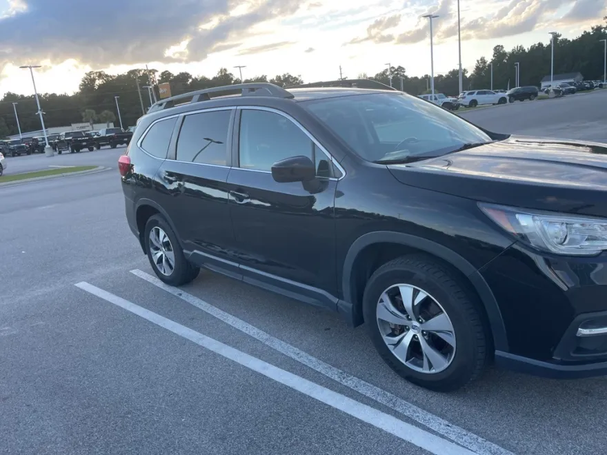2021 Subaru Ascent Premium photo 1