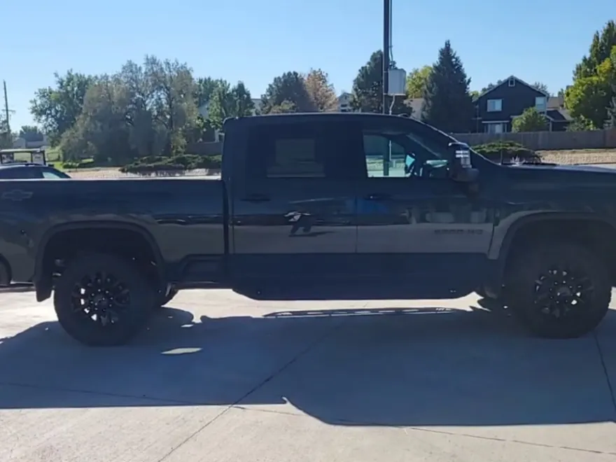 2026 Chevrolet Silverado 2500HD LTZ photo 1
