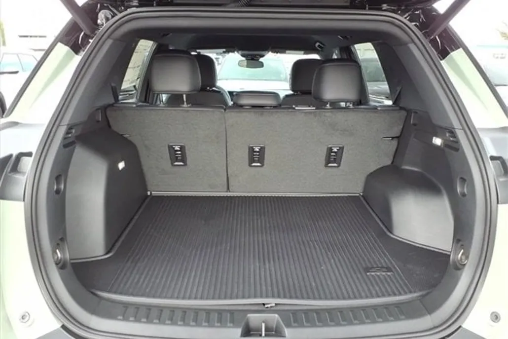 2026 Chevrolet Equinox LT photo 1