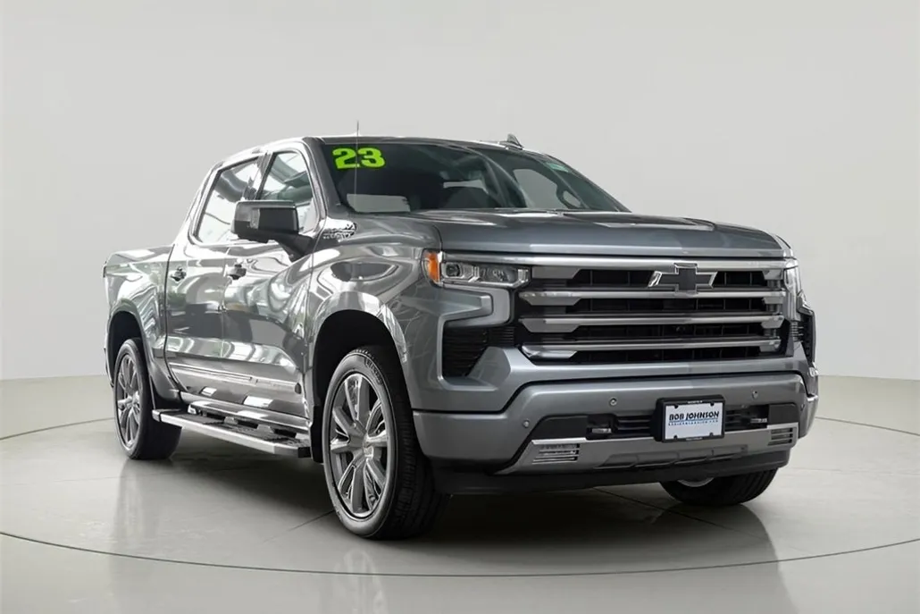 2023 Chevrolet Silverado 1500 High Country photo 1