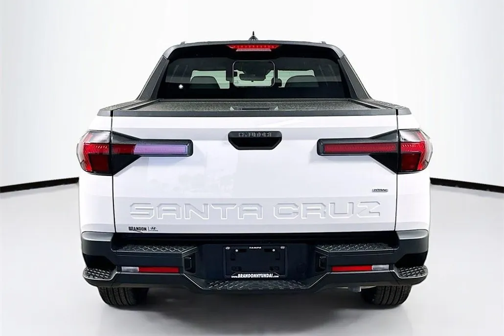 2025 Hyundai Santa Cruz SEL Activity photo 1