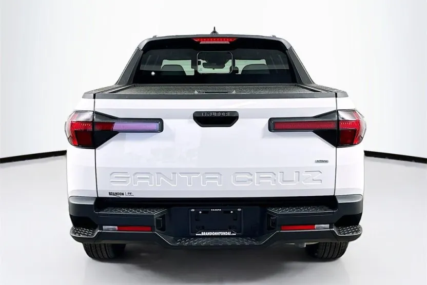 2025 Hyundai Santa Cruz SEL Activity photo 1
