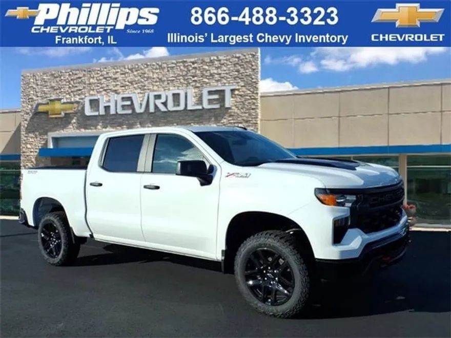 2026 Chevrolet Silverado 1500 Custom Trail Boss photo 1
