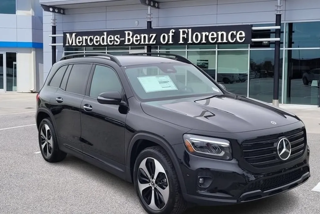 2025 Mercedes Benz GLB 250 photo 1