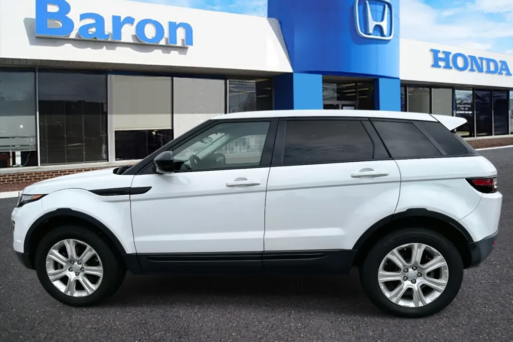 2019 Land Rover Range Rover Evoque SE photo 1