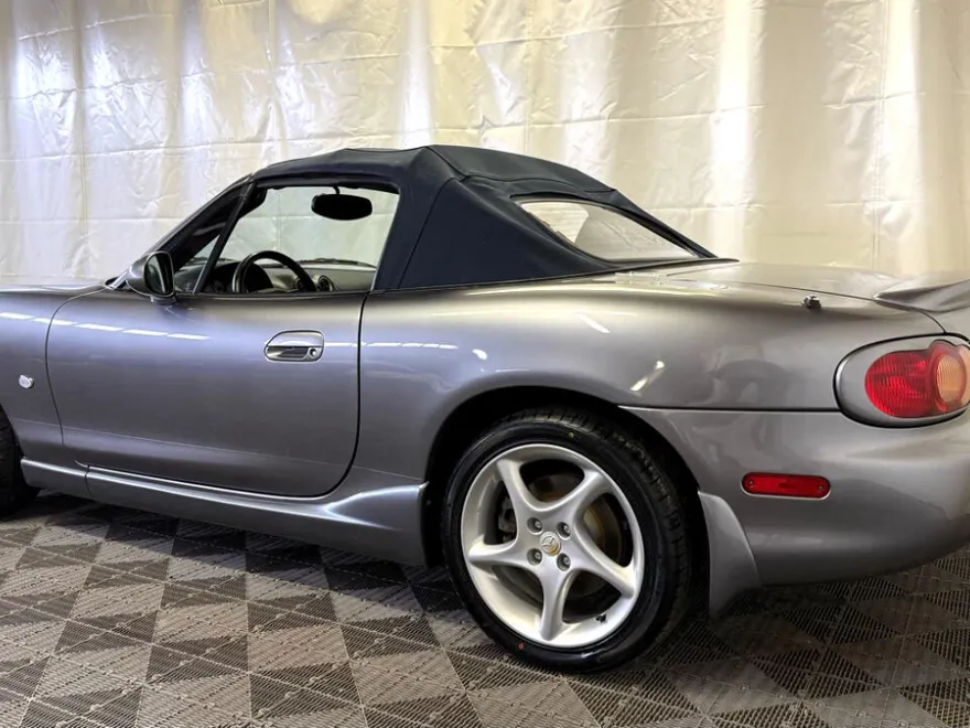 2003 Mazda MX-5 Miata Miata Sport photo 4
