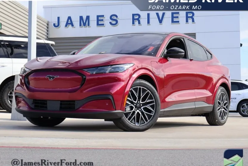 2025 Ford Mustang Mach-E Premium photo 1