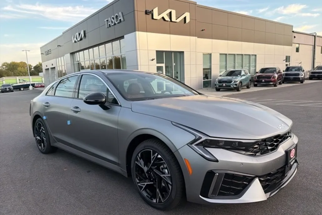 2026 Kia K5 GT-Line photo 1
