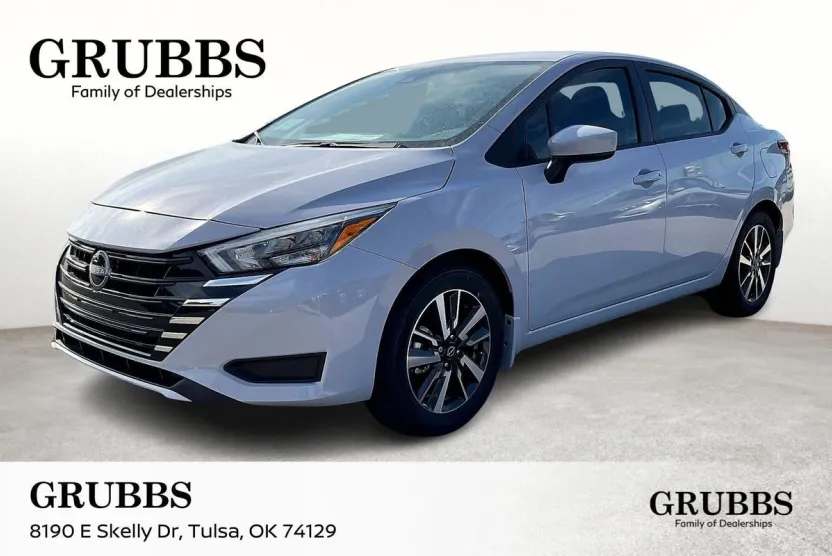 2025 Nissan Versa SV photo 1