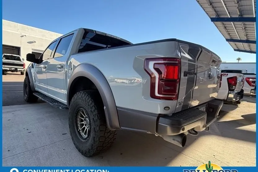 2017 Ford F-150 Raptor photo 1
