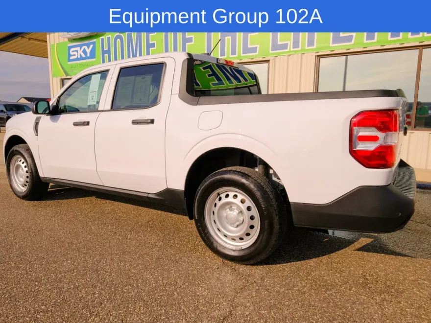 2025 Ford Maverick XL photo 1