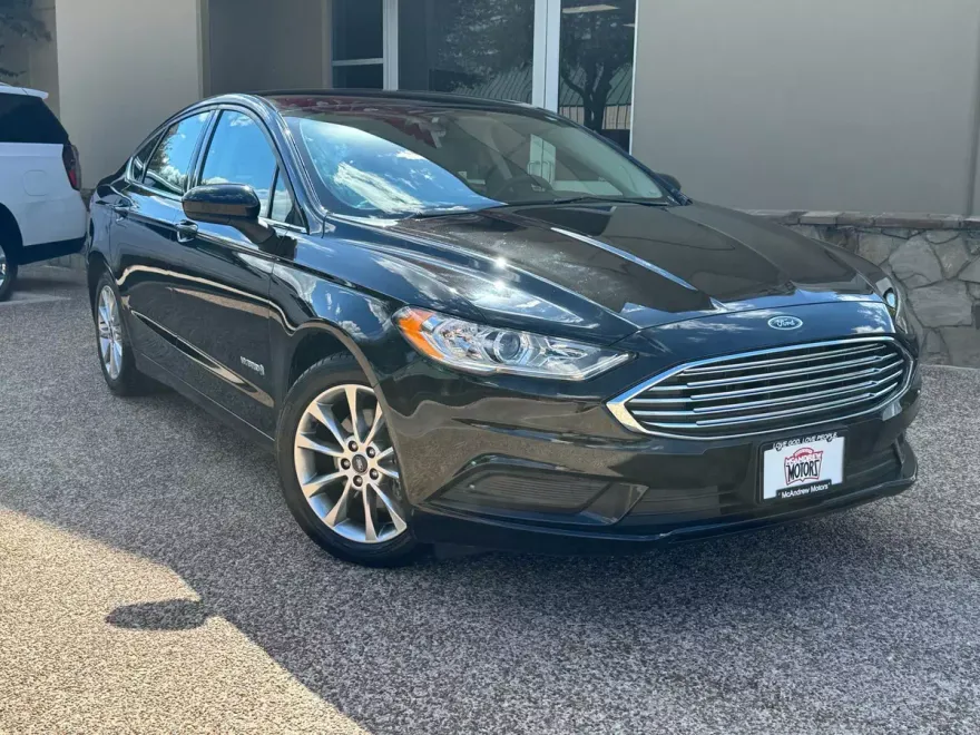 2017 Ford Fusion Hybrid S photo 1