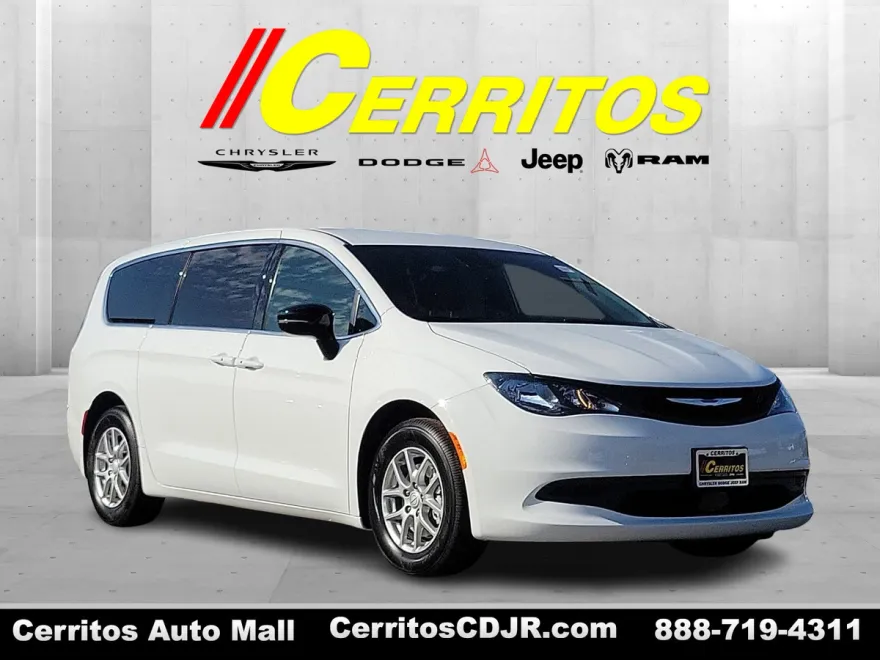 2026 Chrysler Voyager LX photo 1