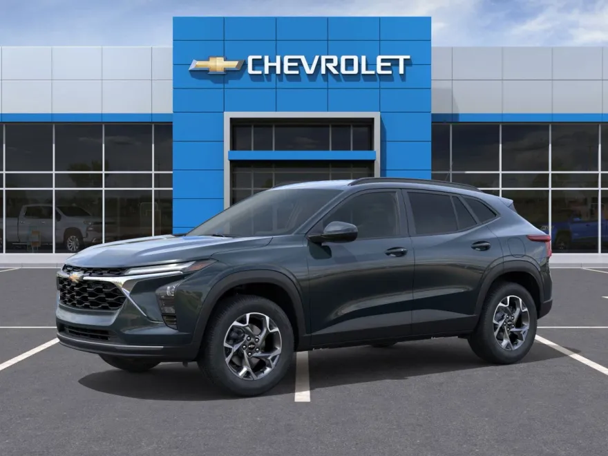 2025 Chevrolet Trax LT photo 1