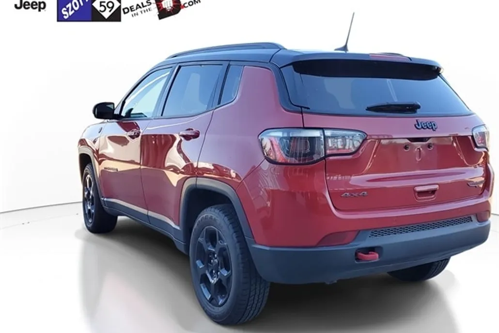 2023 Jeep Compass Trailhawk photo 1