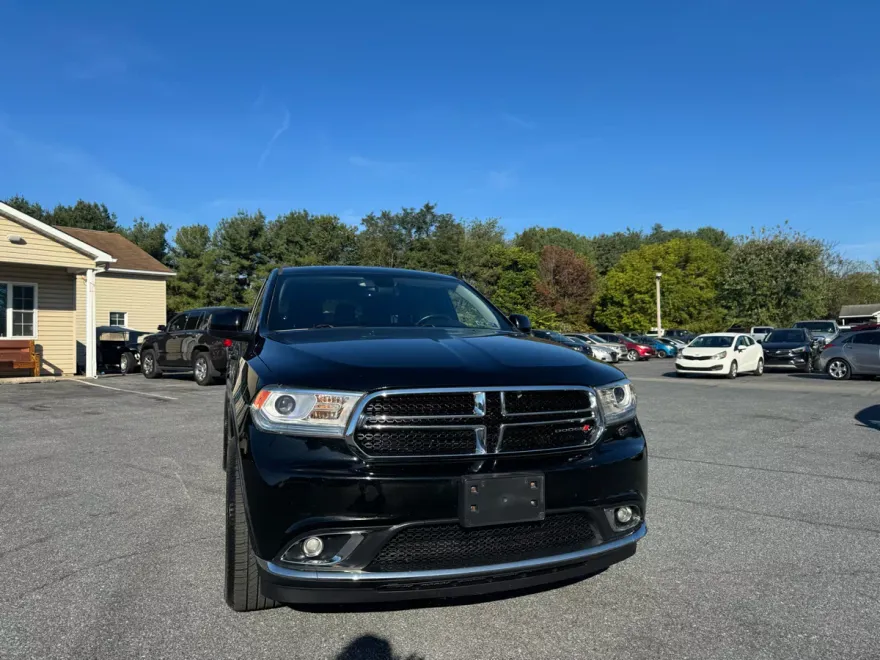2017 Dodge Durango SXT photo 1