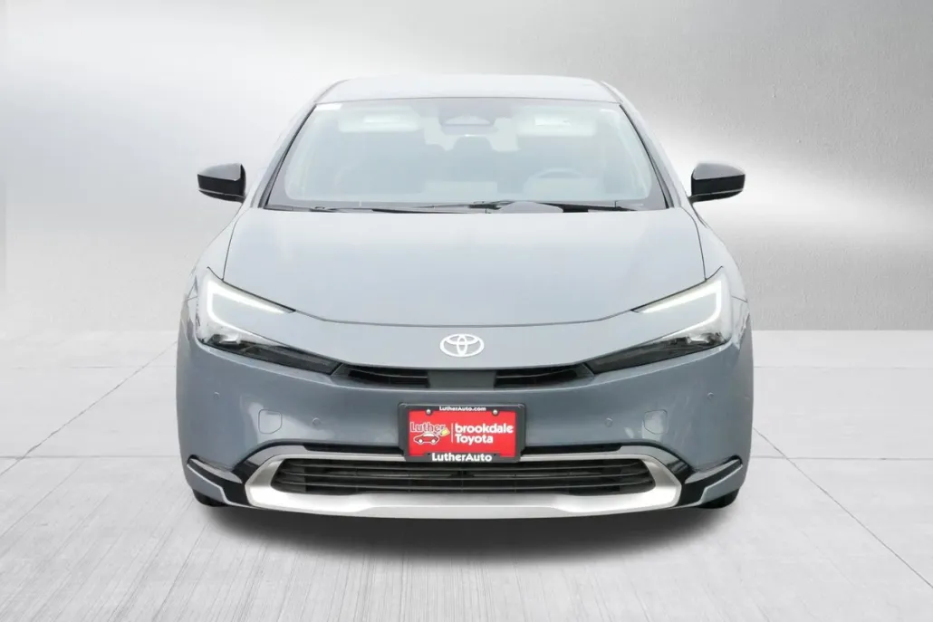 2024 Toyota Prius Prime XSE photo 1
