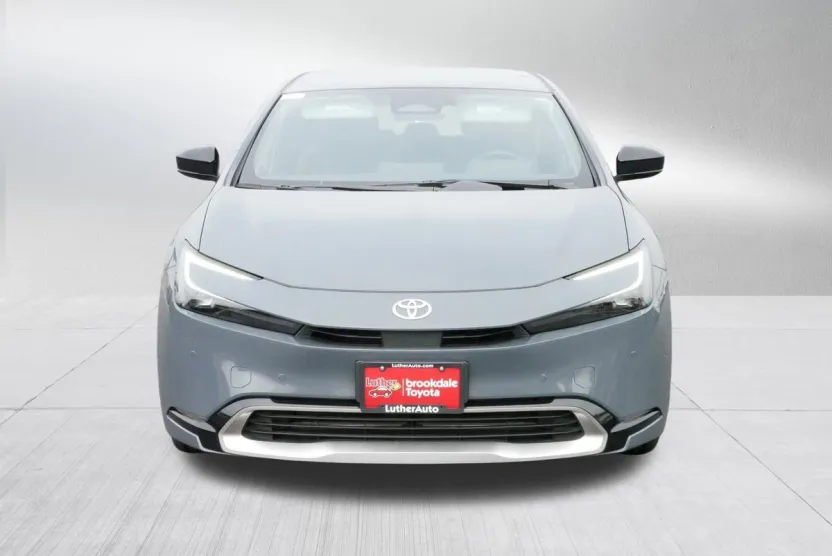 2024 Toyota Prius Prime XSE photo 1