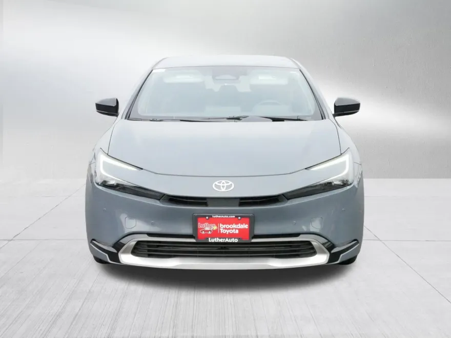 2024 Toyota Prius Prime XSE photo 1