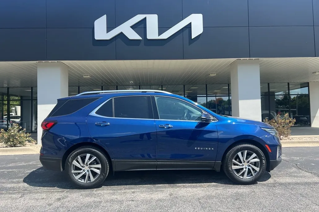 2022 Chevrolet Equinox Premier photo 1