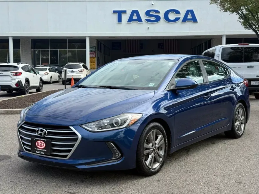 2017 Hyundai Elantra SE photo 1