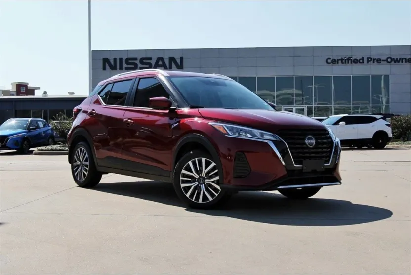 2024 Nissan Kicks SV photo 1