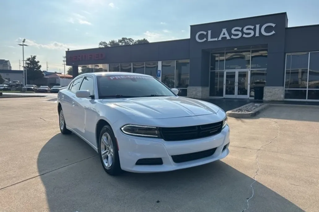 2022 Dodge Charger SXT photo 1
