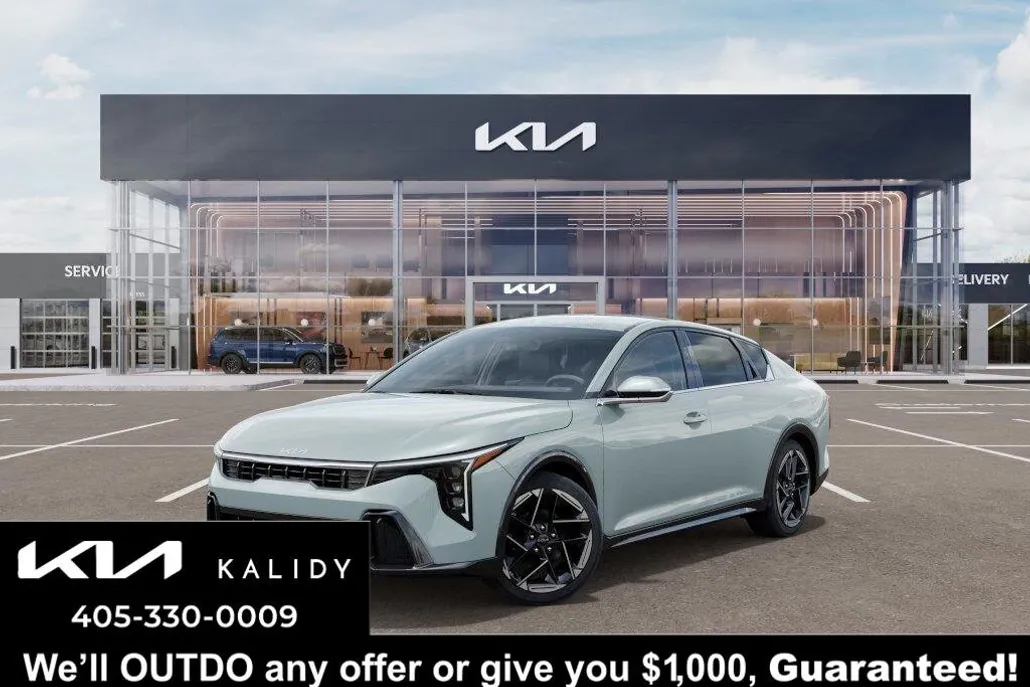 2025 Kia K4 GT-Line photo 1