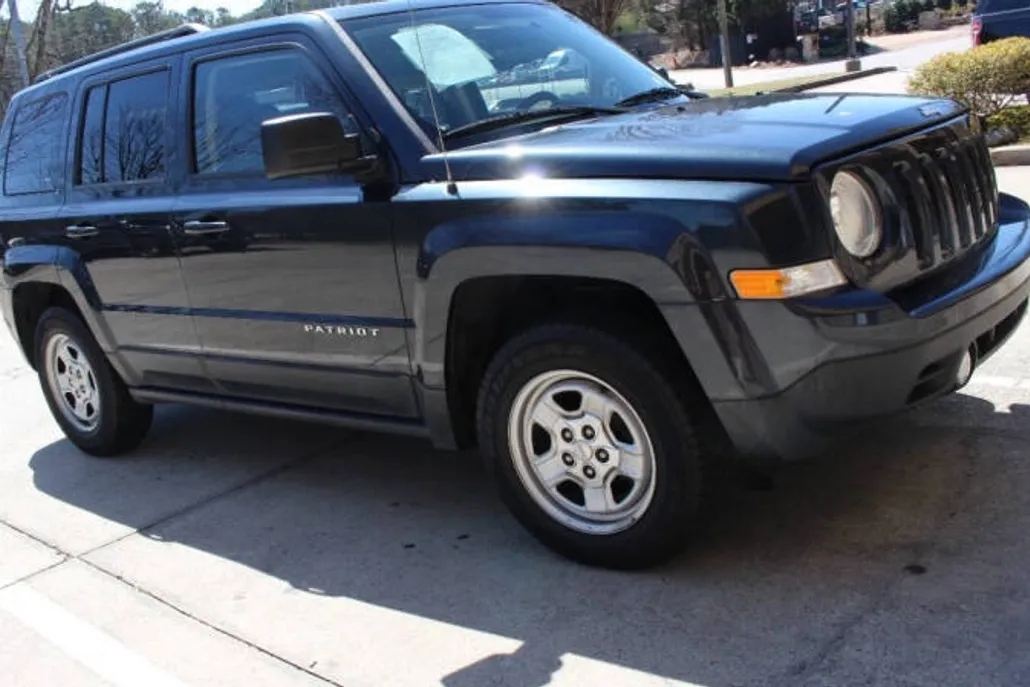 2015 Jeep Patriot Altitude Edition photo 1