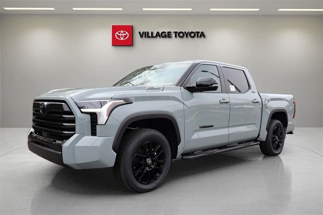2025 Toyota Tundra Limited photo 1