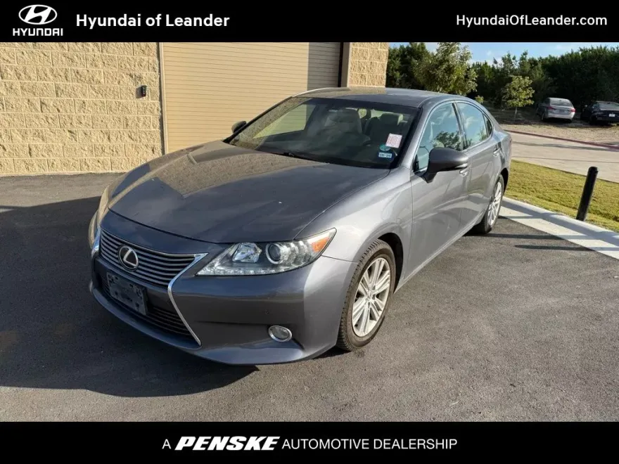 2015 Lexus ES 350 photo 1