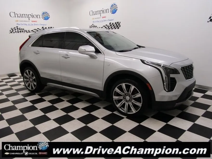 2019 Cadillac XT4 Premium Luxury photo 1