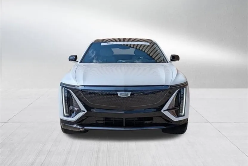2024 Cadillac Lyriq Sport photo 1