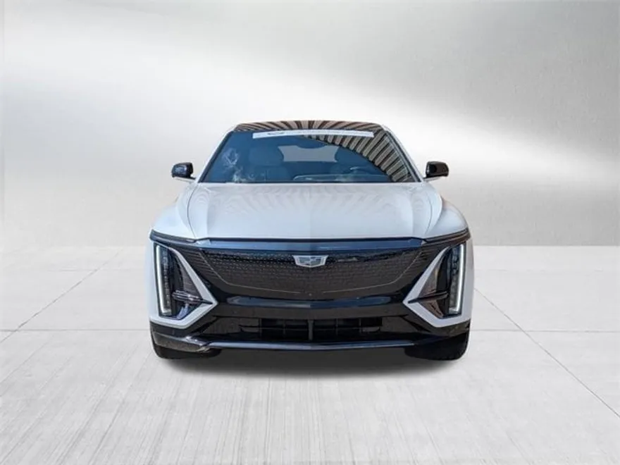 2024 Cadillac Lyriq Sport photo 1