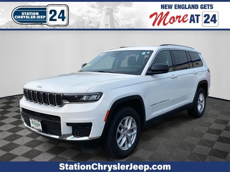 2023 Jeep Grand Cherokee Laredo photo 1