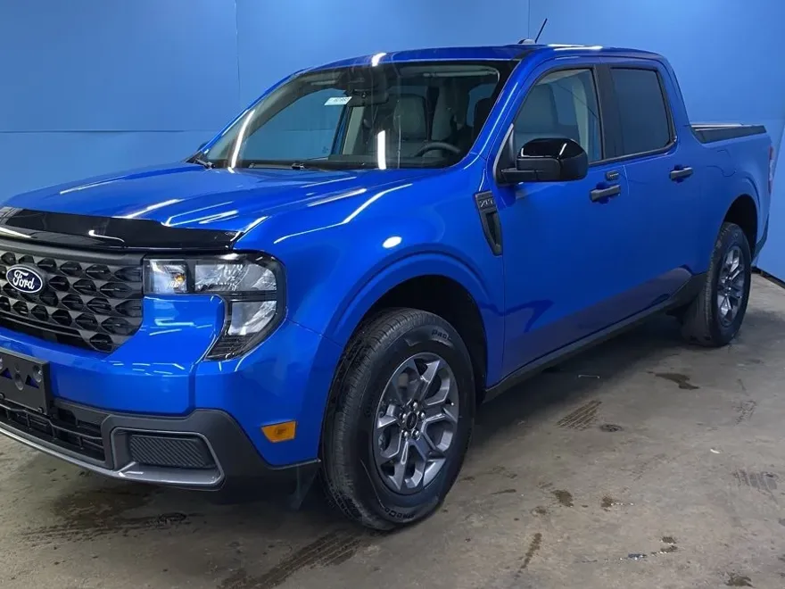 2025 Ford Maverick XLT photo 1