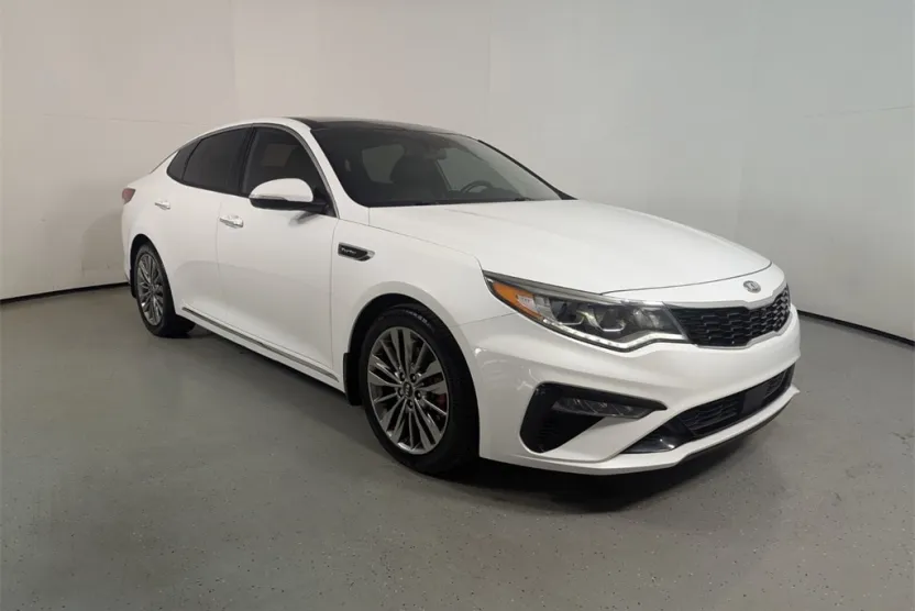 2019 Kia Optima SX photo 1