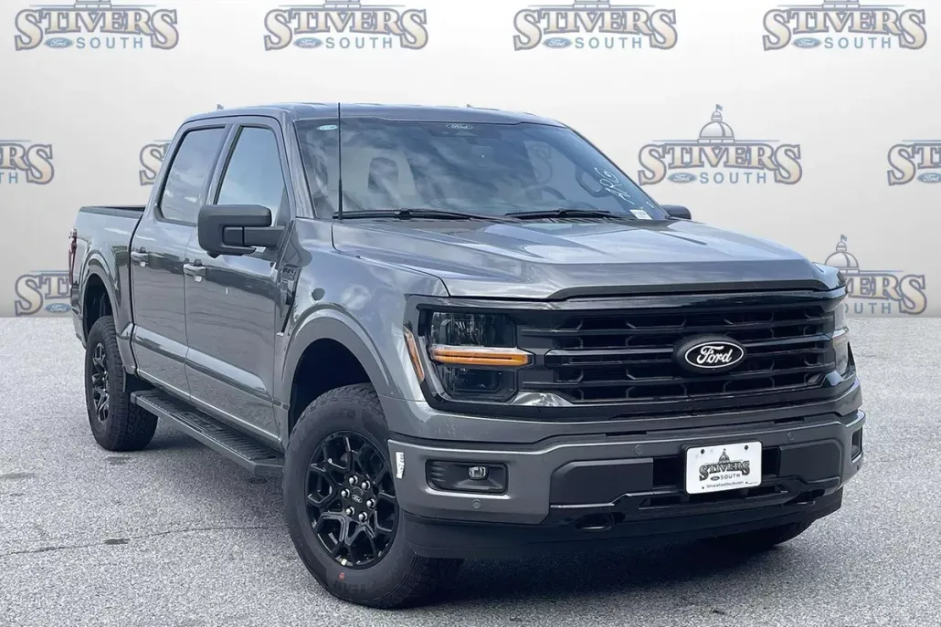 2025 Ford F-150 XLT photo 1