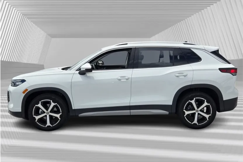 2025 Volkswagen Tiguan SE photo 1